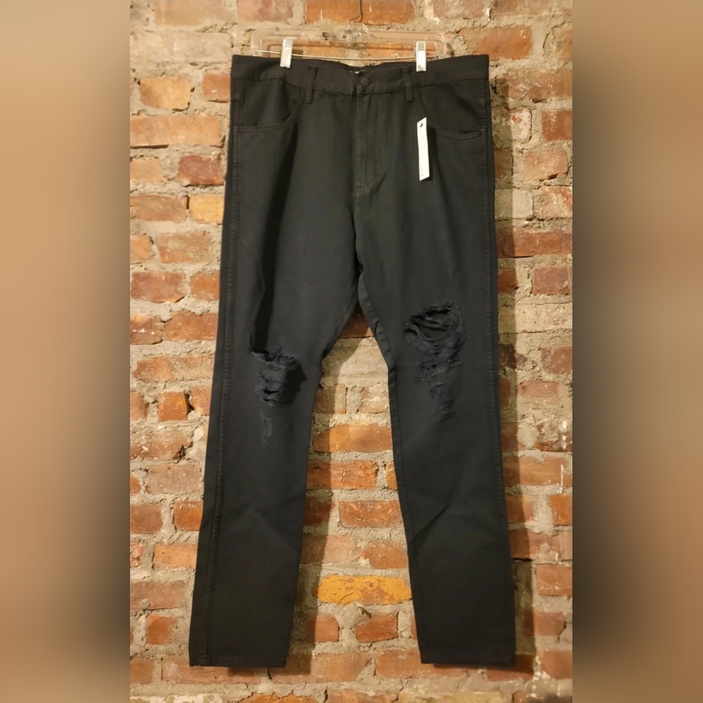 NEW WITH TAGS ENSLAVED SKINNY FIT DISTRESSED KNEE BLACK 100% COTTON JEANS 36x33
